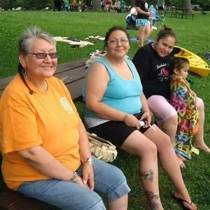 Meet your Posher, Yona